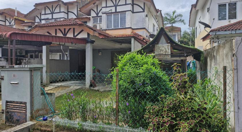Homestay Saujana Utama