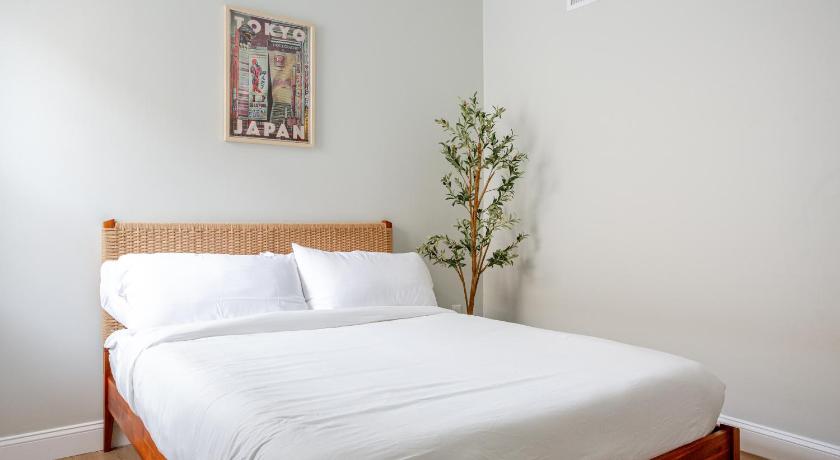 Stylish Stay in Center City, French-Japanese & Minimalist Vibes