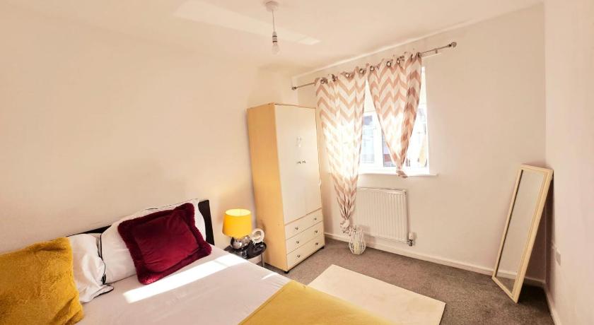 Charming Room, shared house