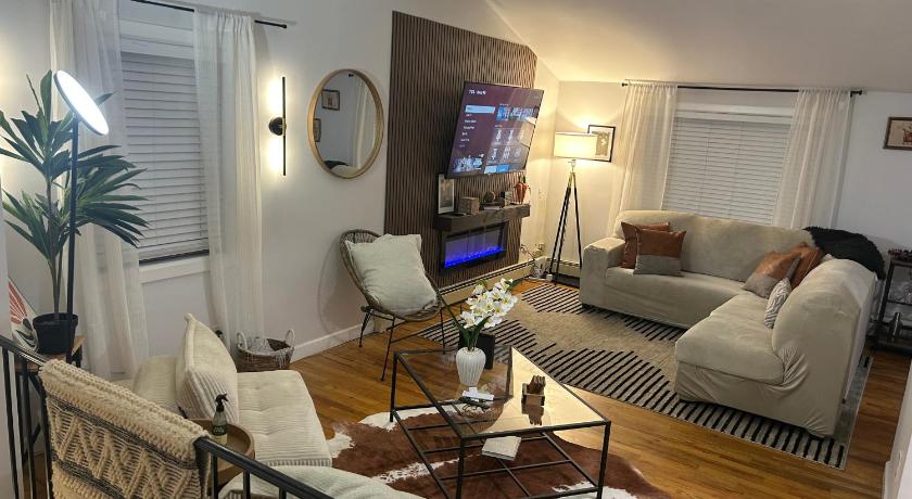 Chic modern bedroom 5 mins from JFK