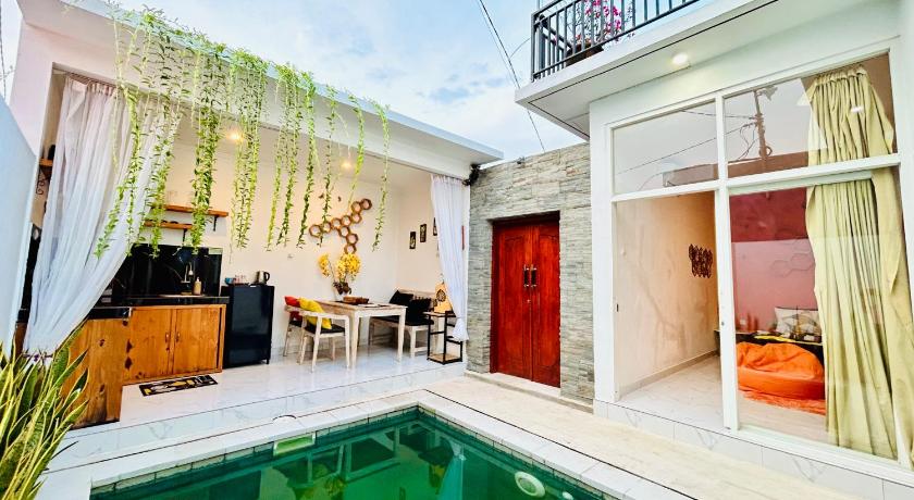 Villa Rumah Lebah Seririt