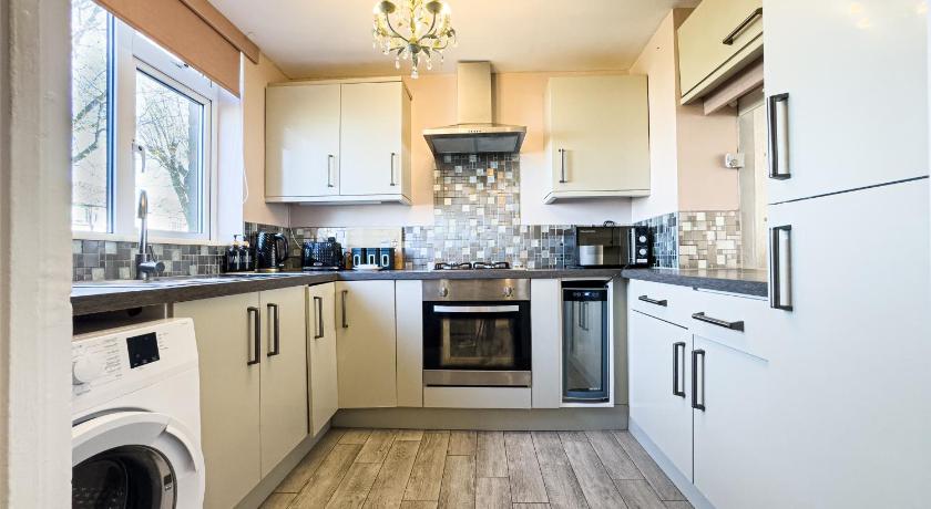 Basildon Retreat Cozy 3-Bedroom Home