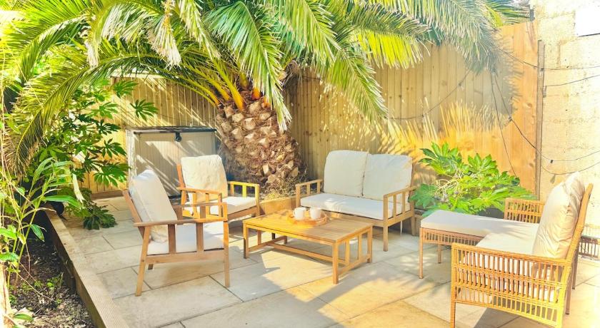 The Palms at No10 - Spacious and Family Friendly