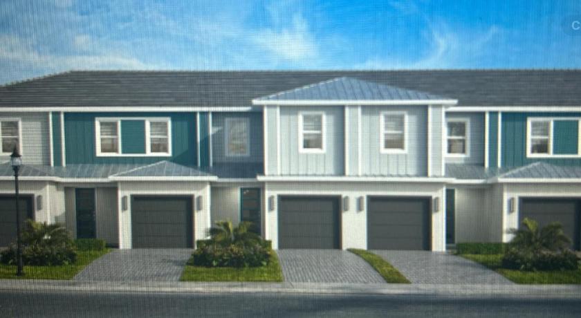 Charming 3 bedroom townhouse located in Reunion Resort