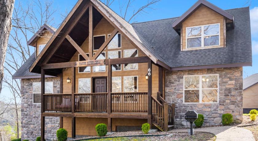 Cozy 'Rustic River Lodge' Near SDC with Pools!