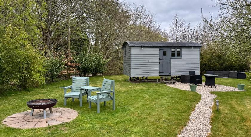 Greatwood Shepherds Hut