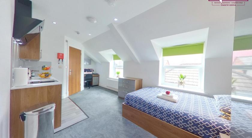 Victoria House - Deluxe Studios in Coventry City Centre, free parking, by COVSTAYS