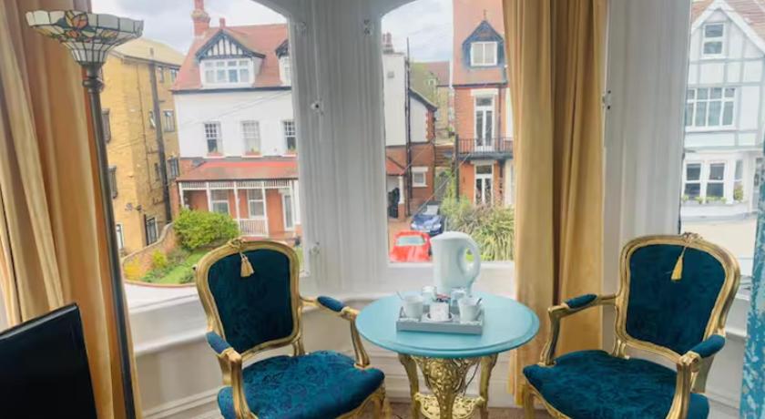 The Cobham Hotel