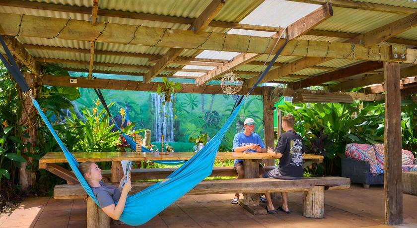 On The Wallaby Lodge