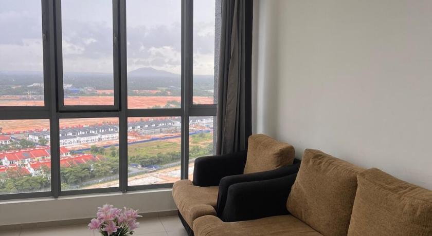 condo for 4 pax at bayuemas klang