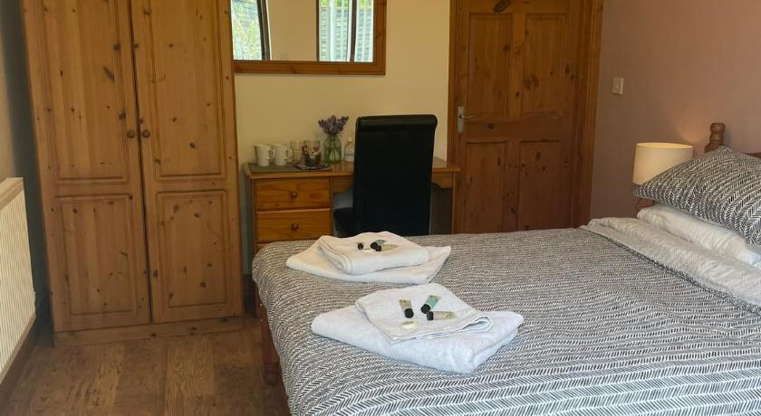 Rooms at the Huntsman Inn