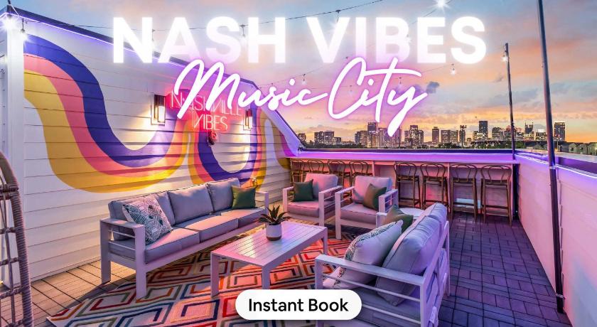 Game Room & Rooftop Deck at Downtown Nashville
