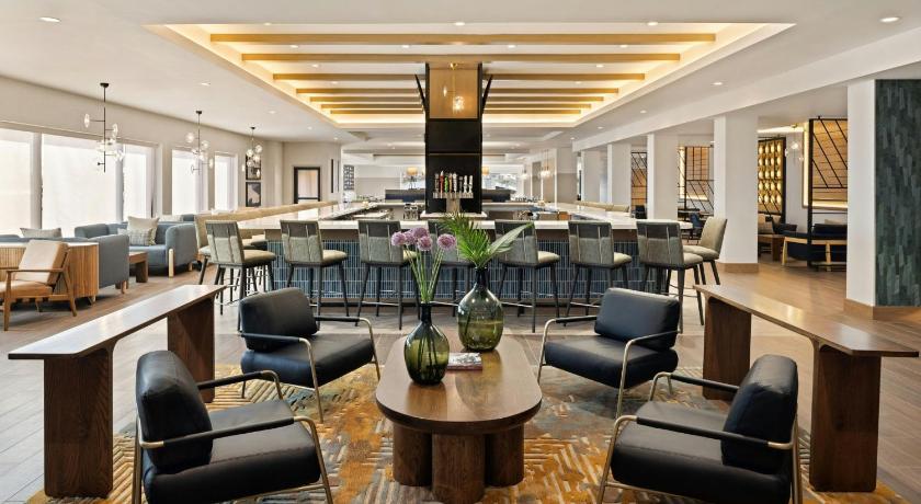 Oshkosh Marriott Waterfront Hotel & Convention Center