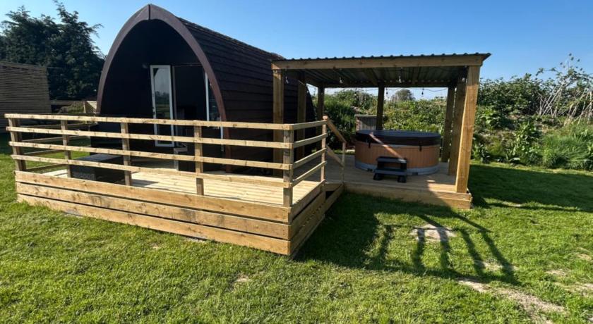 Dolafon luxury glamping pod 1 with hot tub