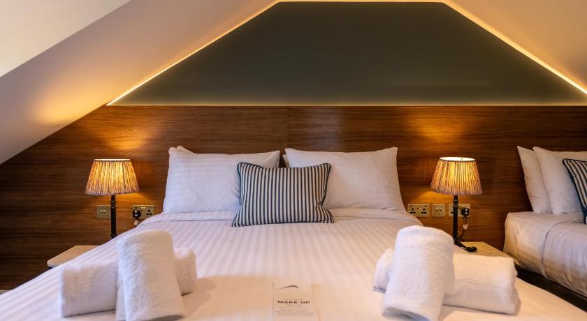 The Crown Pub & Guesthouse