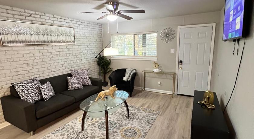 City Pulse Place 1BD Apt
