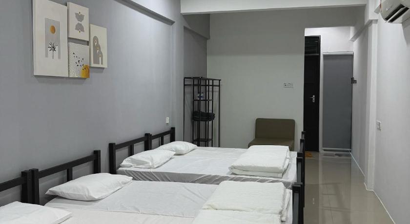 Modern & Cozy Home Stay