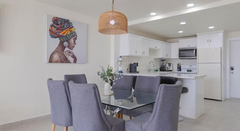 Bahia Mar 160 Sun and Sand Escape