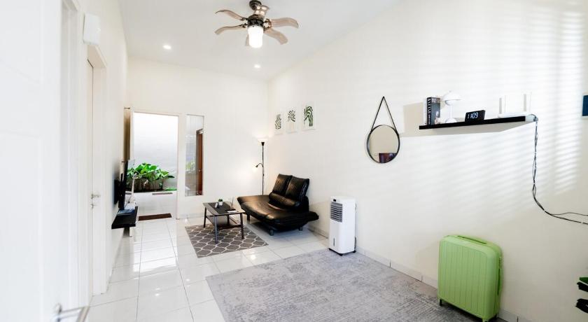 Sachi House - Homestay near IPB Dramaga Bogor