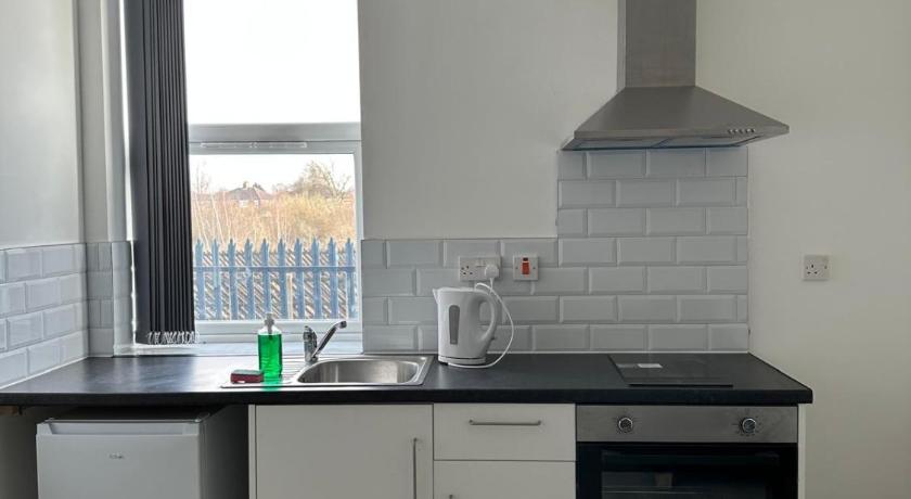 Train Station Apartments- 2 Beds-1 Beds