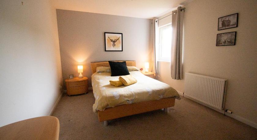 NEW Aberdeen Holiday Apartment - Entire Use