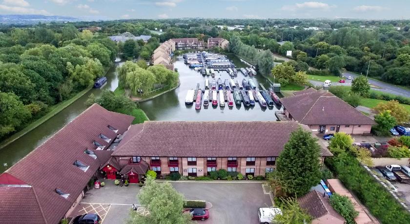 Peartree Lodge Waterside