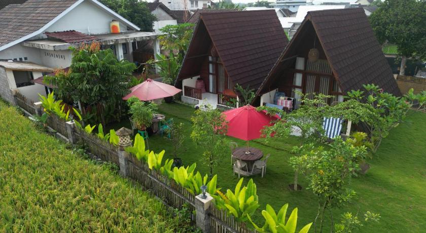 D' Carasti Bungalow