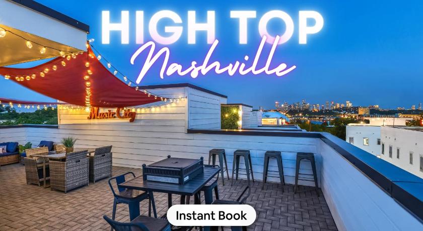 New Rooftop with city views game room DT Nash