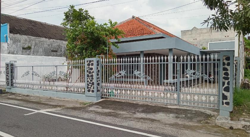 rumah dinas bapak homestay