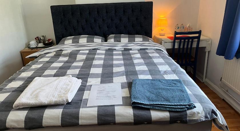 Large Double Bedroom with free on site parking