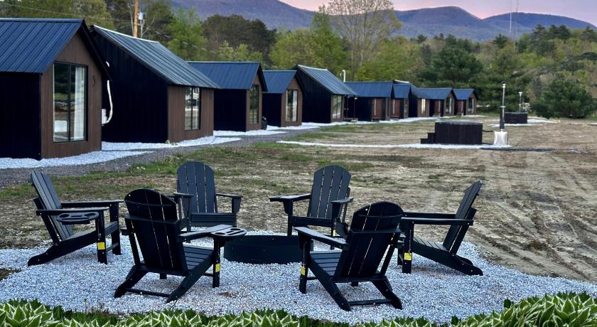 Emrose Luxury Cabins