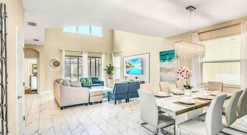 Super Neat - Private Pool Hot Tub - Sleeps 17