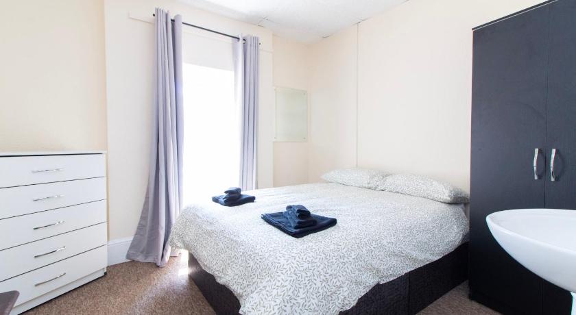 Brookvale Guest House Room 10
