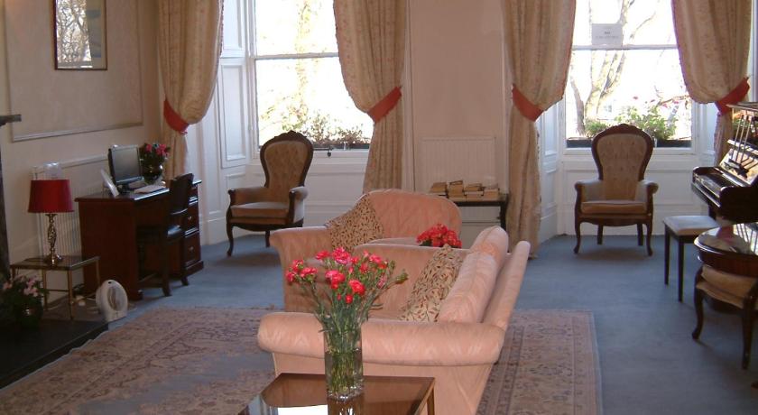 Terrace hotel