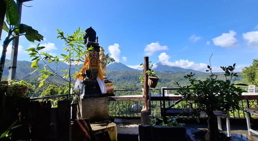 Umah de Madya The Room & Panoramic Rooftop Munduk