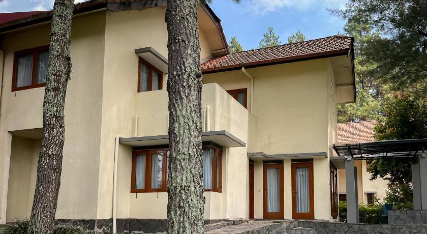 Puri Setiabudhi Residence Hotel