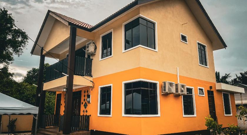 Flora Rozel Homestay