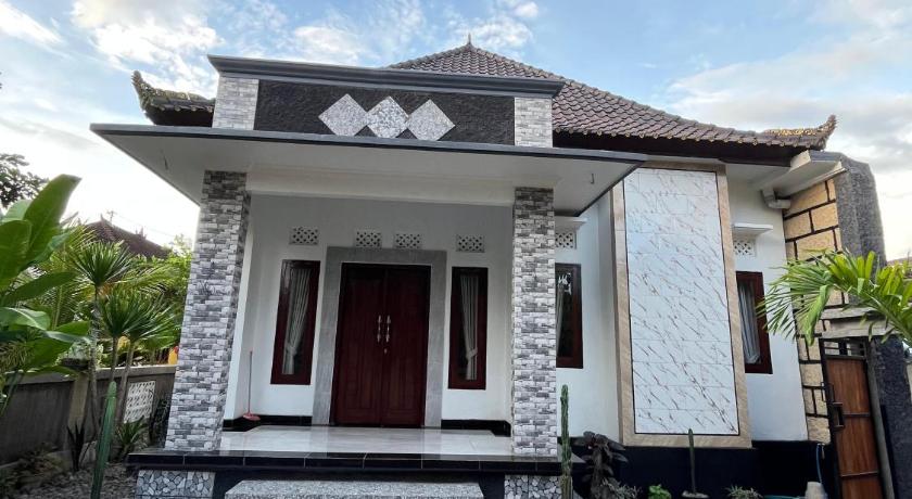 Alca House