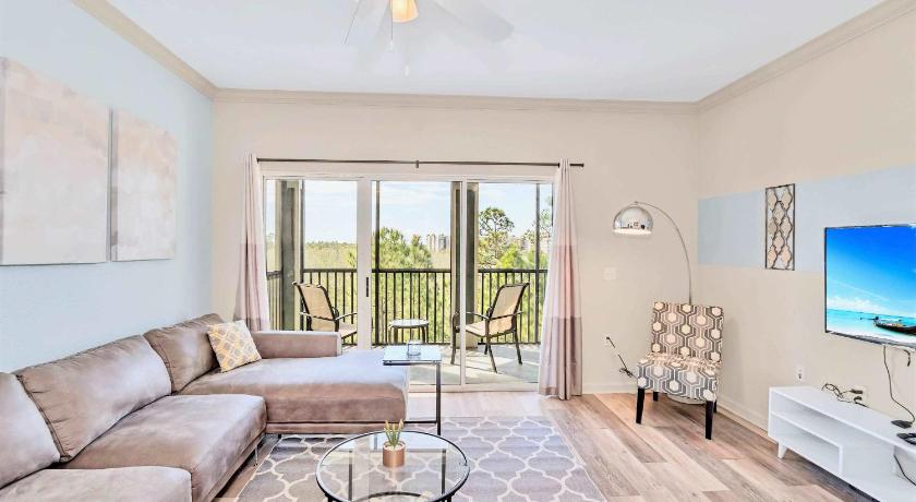 Pet-Friendly 3BR Condo w Pool Hot Tub