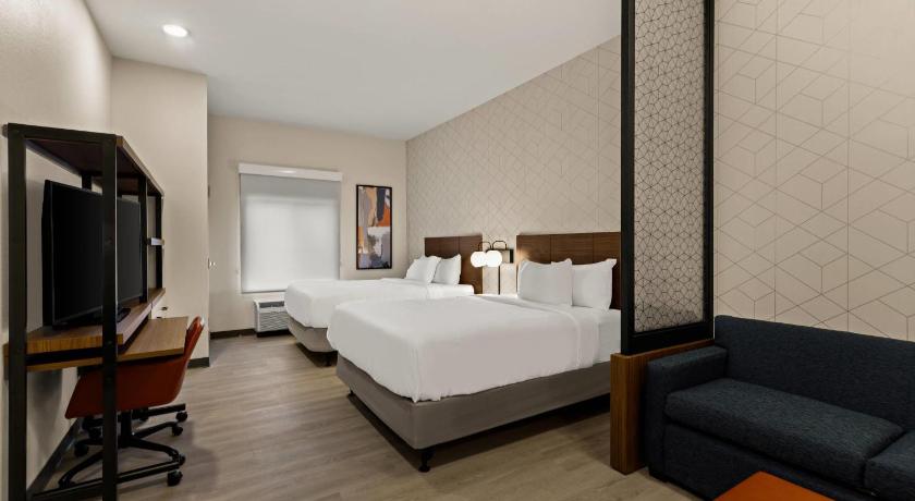 Everhome Suites Rochester Greece