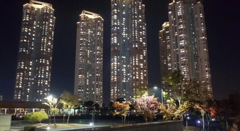 한강과 일산호수공원 일산 호수공원을 모두다 품은 외국인 전용 일산 랜드마크스테이 입니다