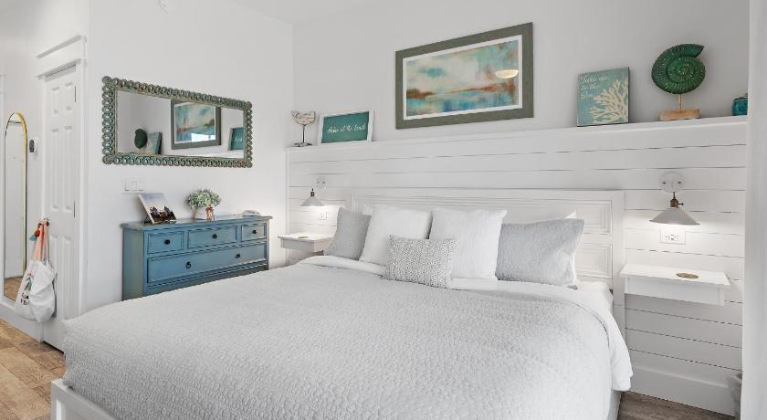 30A Rosemary-Alys Beach-5min Walk to Beach- Sleeps 3