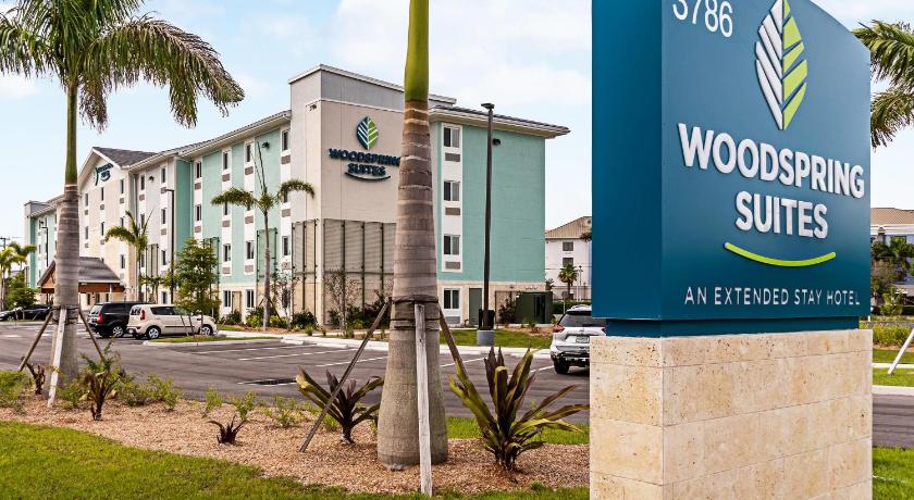 WoodSpring Suites Naples