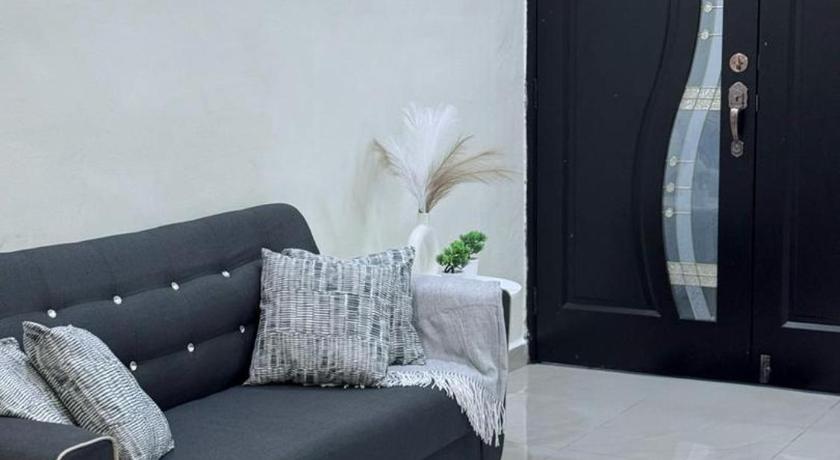 Luna De Haus Homestay