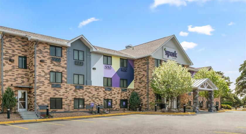 Spark by Hilton Eden Prairie