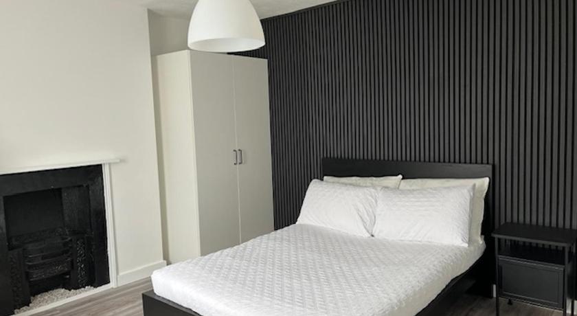 YUGOGO 37 London Road - Studio