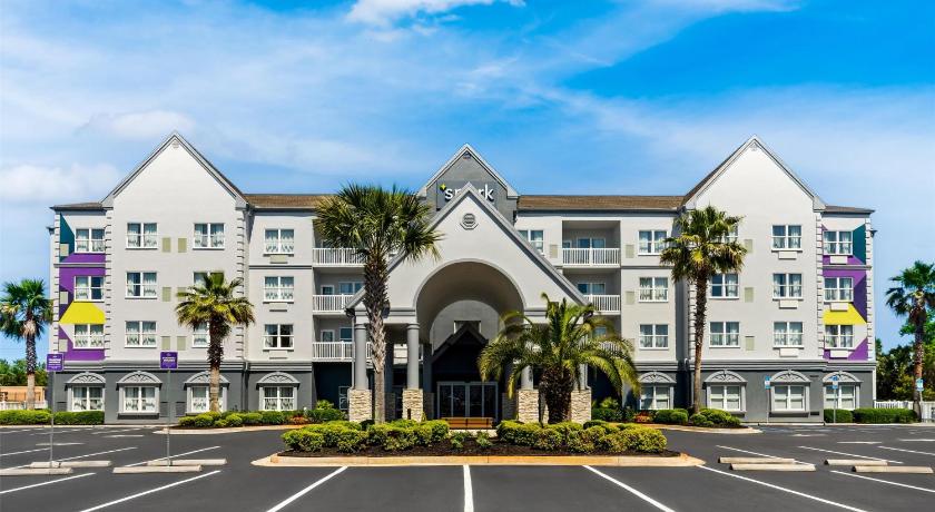 Spark by Hilton Panama City Beach