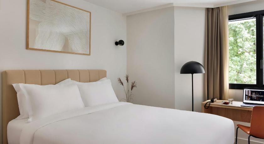 Yvette Hotel Porte de Versailles, Sonder