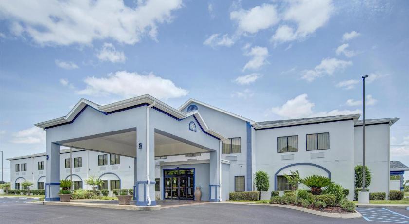 Best Western Opp Inn