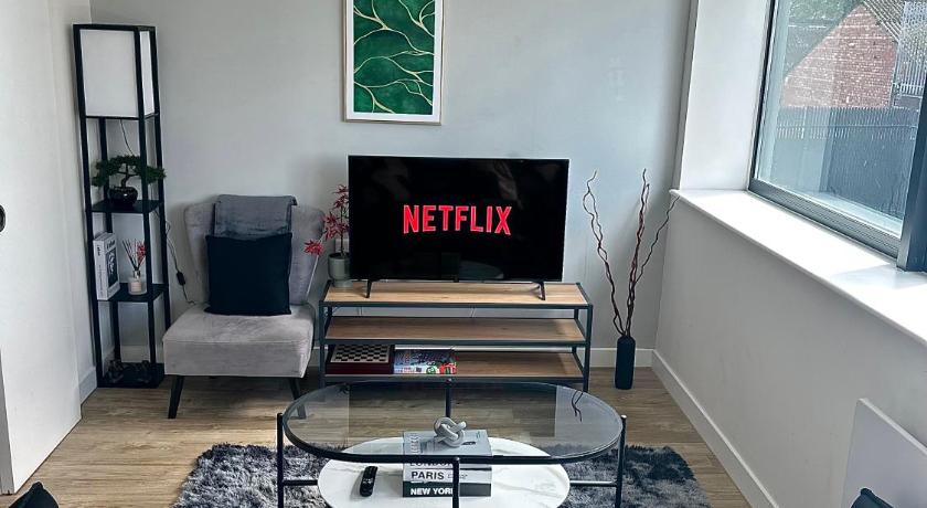 Modern and Stunning 1 Bed near Old Trafford and City Centre